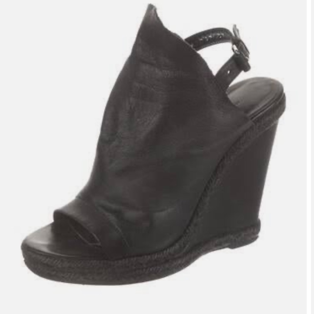 Balenciaga dune wedge espadrilles in black